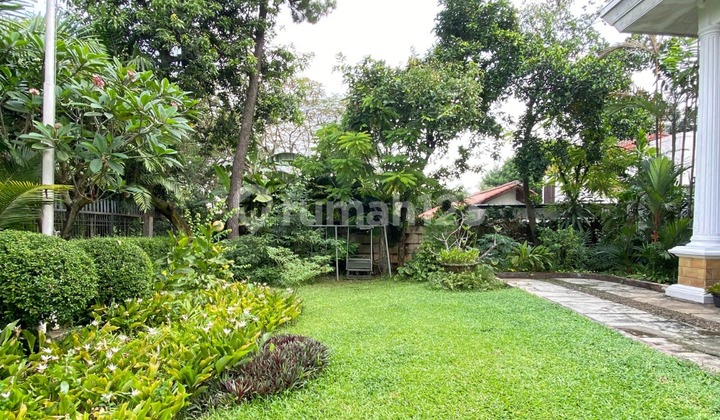 Luxurious 2-Story House in Jatipadang Pejaten, South Jakarta 2