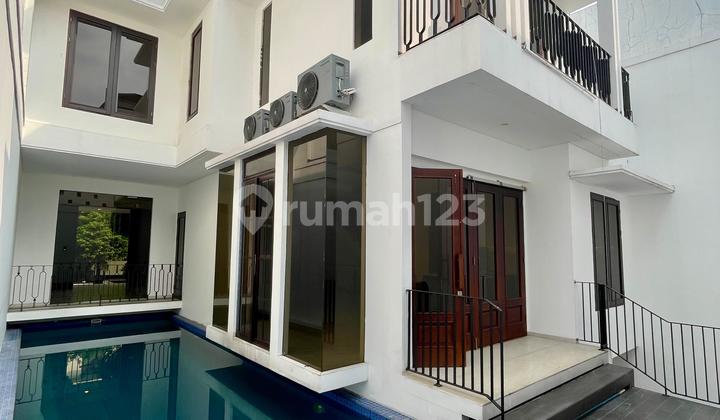 Rumah Modern Minimalis Siap Huni di Cipete, Jakarta Selatan Rumah Modern Minimalis Siap Huni di Cipete, Jakarta Selatan