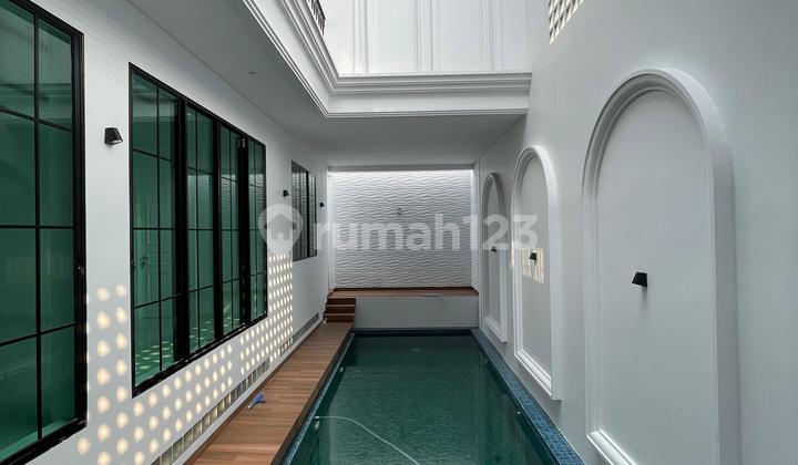 Rumah 3 lantai di Cilandak, Jakarta Selatan. 2