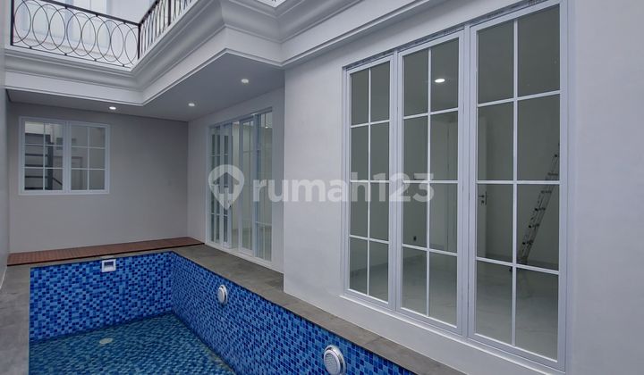 Brand New Rumah Classic Modern Design di Bintaro Jaya