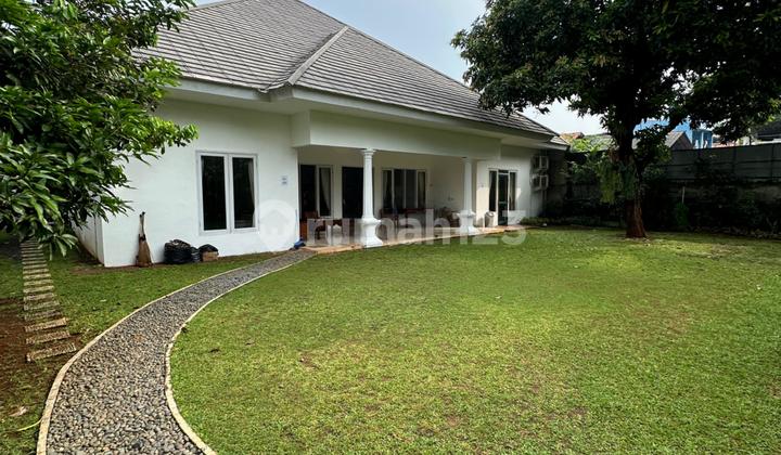 Rumah 1 Lantai Area Exclusive di Cipete, Jakarta Selatan Rumah 1 Lantai Area Exclusive di Cipete, Jakarta Selatan
