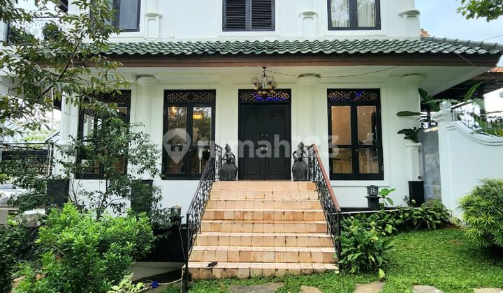 Villa House in Sentul City with Mountain and Golf Views 2