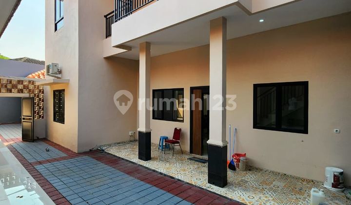 Rumah Cantik 2 lantai di Kebayoran Baru, Jakarta Selatan.