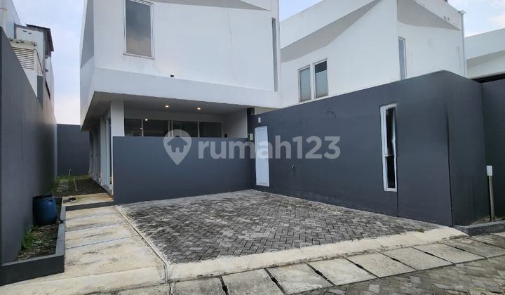 Brand New Design Modern Dalam Townhouse Siap Huni di Lebak Bulus 1