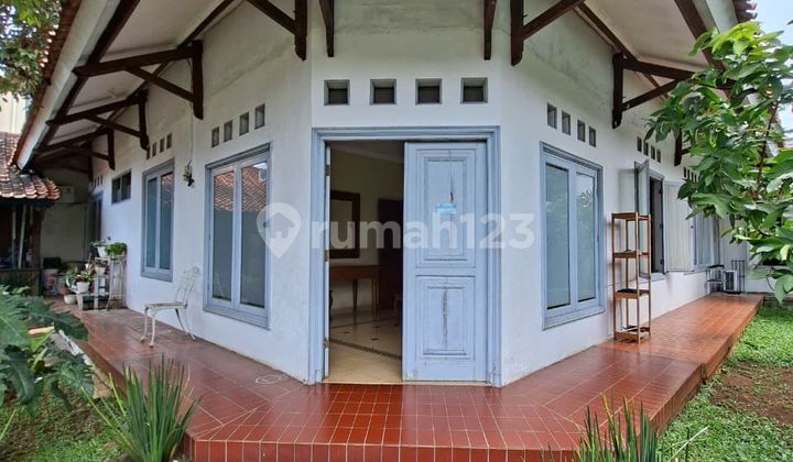 Rumah Asri di Veteran Bintaro - Harga Masih Nego