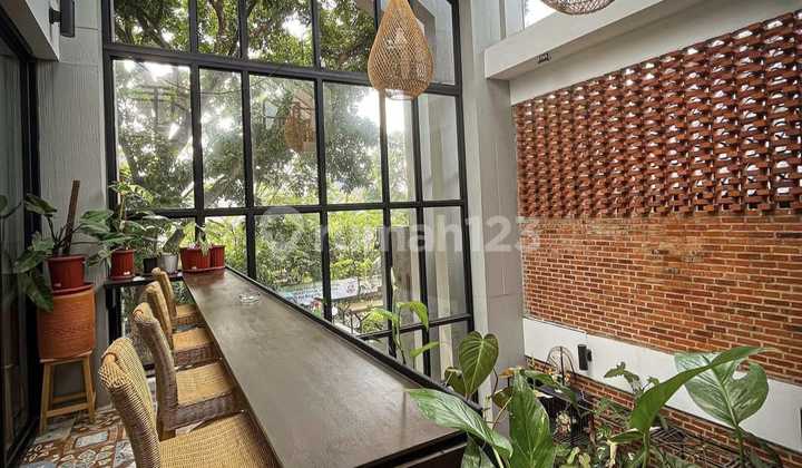 Dijual Tempat Usaha (Ex Cafe) di Senayan Utama Raya Bintaro Jaya Dijual Tempat Usaha (Ex Cafe) di Senayan Utama Raya Bintaro Jaya