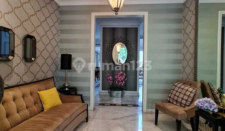 Rumah 2 Lantai di Mega Kuningan, Jakarta Selatan. 2