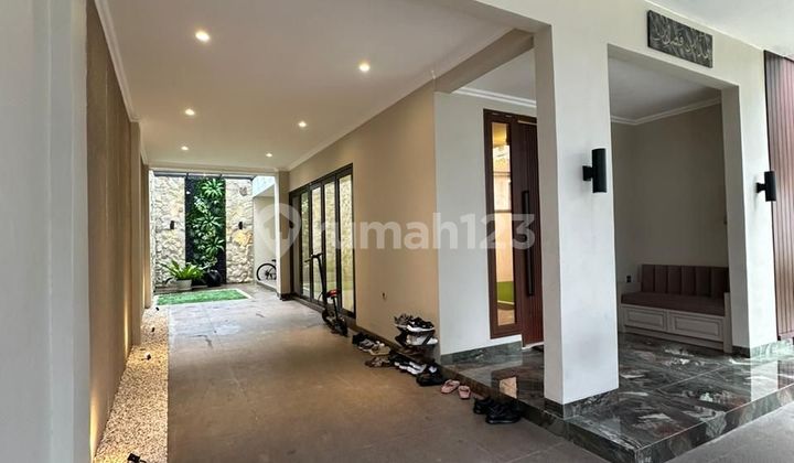 Rumah cantik 3 lantai Cilandak, Jakarta Selatan 2