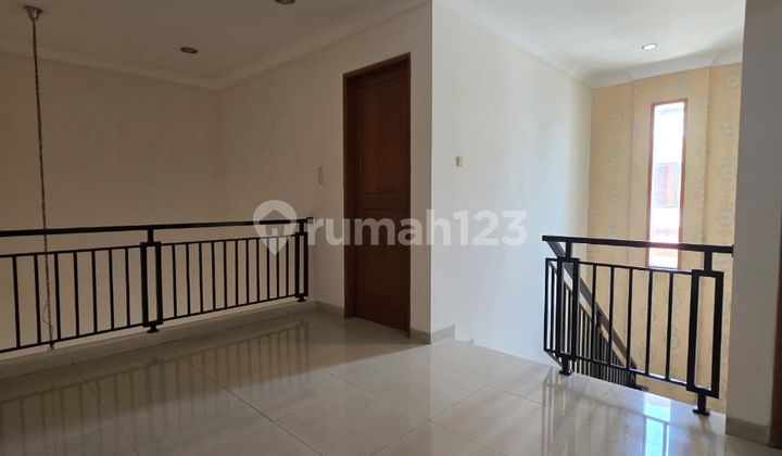 Newly Renovated Ready-to-Live House in Tebet Timur, South Jakarta 2