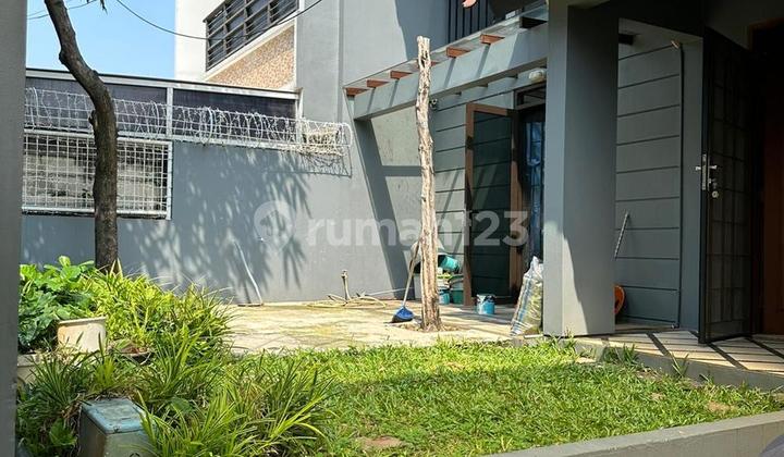 Rumah 2 lantai di Kebayoran Baru, Jakarta Selatan