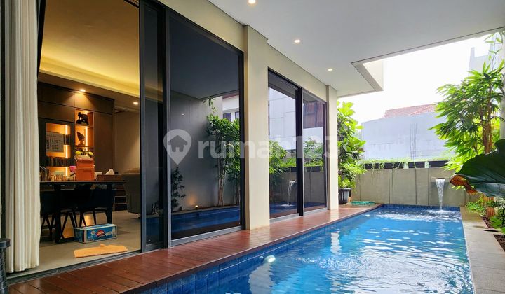 Minimalis Modern 3 Lantai Fully Furnished di Cilandak