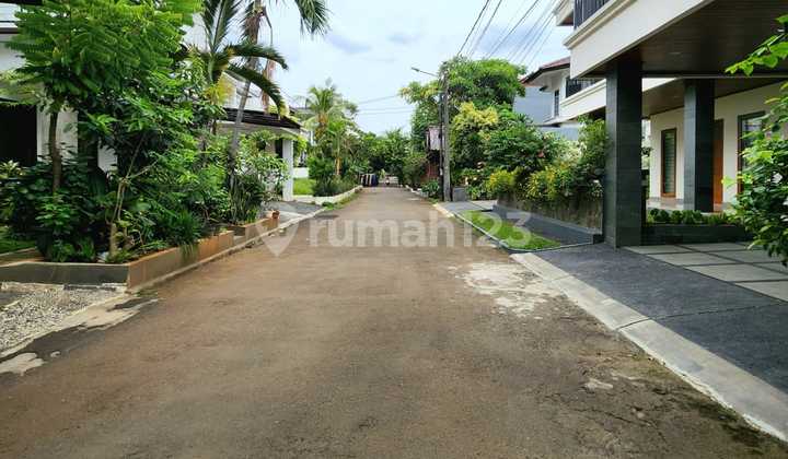 Tropical House 2 Lantai Pejaten, Jakarta Selatan 2