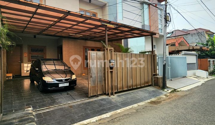 Rumah 2 Lantai Siap Huni di Pondok Indah, Jakarta Selatan