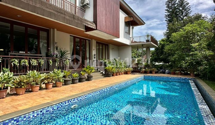 Rumah Cantik 3 lantai di Cilandak, Jakarta Selatan.