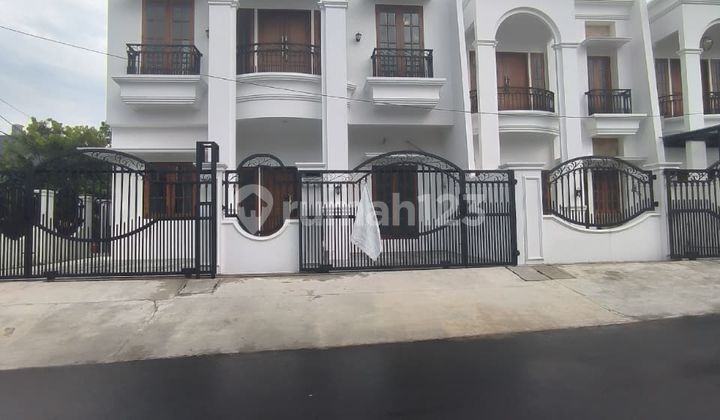 Nice 2-story hook house in Duren Sawit, East Jakarta.