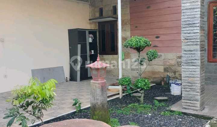 Disewakan Rumah di Kebraon Wiyung Surabaya Disewakan Rumah di Kebraon Wiyung Surabaya