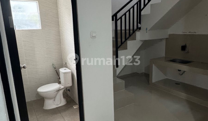 DIJUAL RUMAH EASTERN PARK SURABAYA TIMUR 2