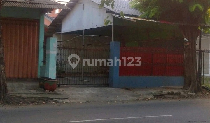 For Rent: Shop House For Rent: Shop House