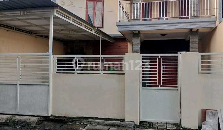 House for Rent in Kebraon Wiyung, Surabaya 2