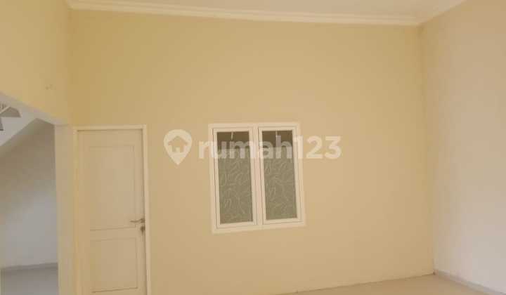 FOR RENT: SHOP HOUSE