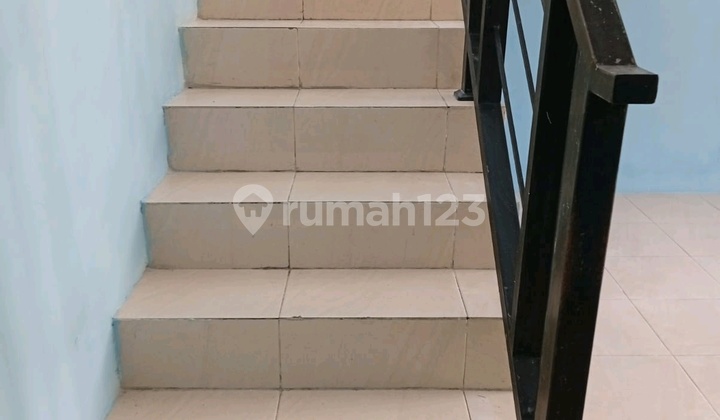 For Lease and Sale, Palm Residence House 2