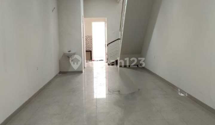 Gress 2-Storey Shophouse on the Main Road of Jemursari Complex, Near Marina Plaza, Royal Plaza 2