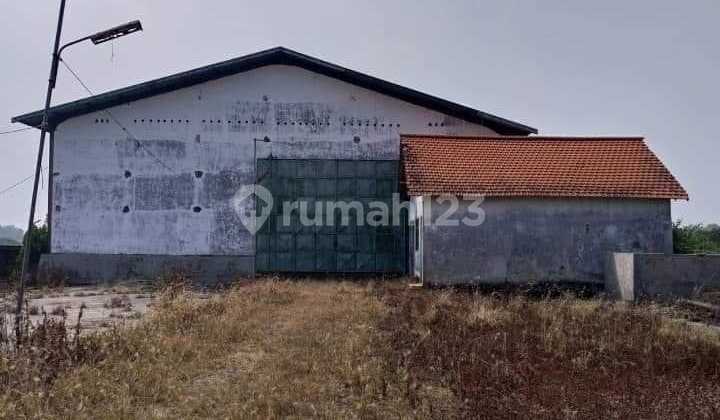 Warehouse for Sale on Ry Street, Mojokerto Warehouse for Sale on Ry Street, Mojokerto