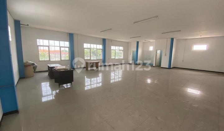 Dijual/Disewakan Gudang dan Kantor 3 LT Sukomanunggal Dekat Tol Dijual/Disewakan Gudang dan Kantor 3 LT Sukomanunggal Dekat Tol