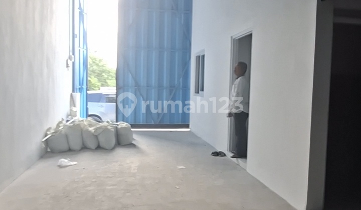 Rare Find! New Warehouse in the Heart of Surabaya City Rare Find! New Warehouse in the Heart of Surabaya City