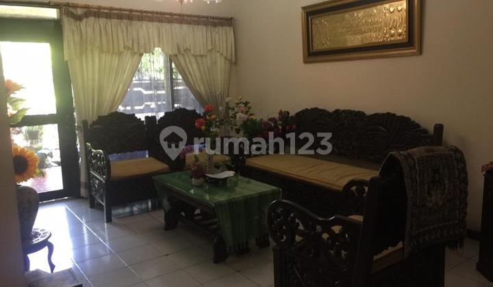 For Sale Ready-to-Occupy House in Manyar Rejo 2