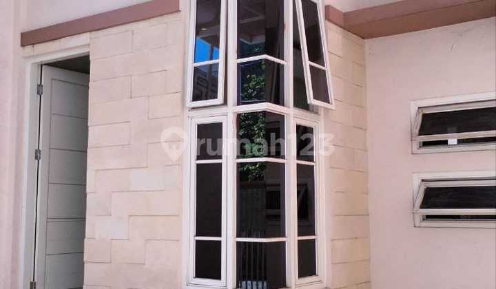 Rumah Baru di Darmo Permai Utara