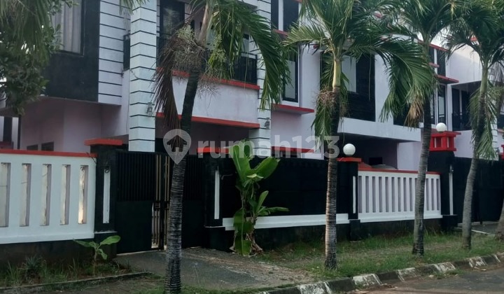 Cheap !! For Sale Luxury and Spacious Hook House, Suitable for Large Families 2