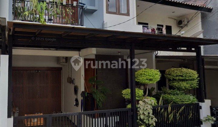 Murah !! Dijual Rumah di Pegangsaan Indah Siap Huni 2 Lantai Semi Furnished