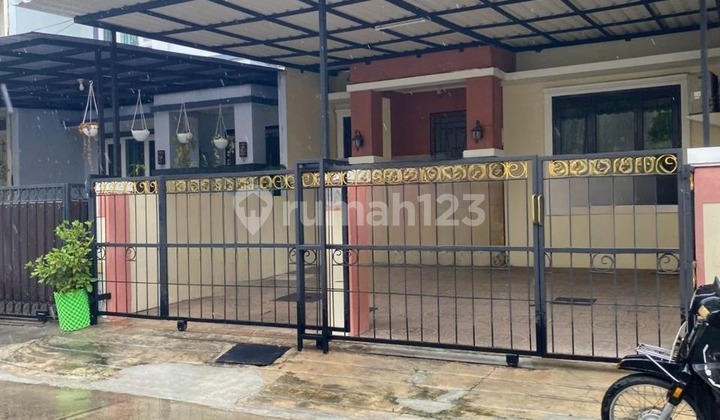 Cheap!! For Sale 2-Story House in Gading Arcadia Still Habitable