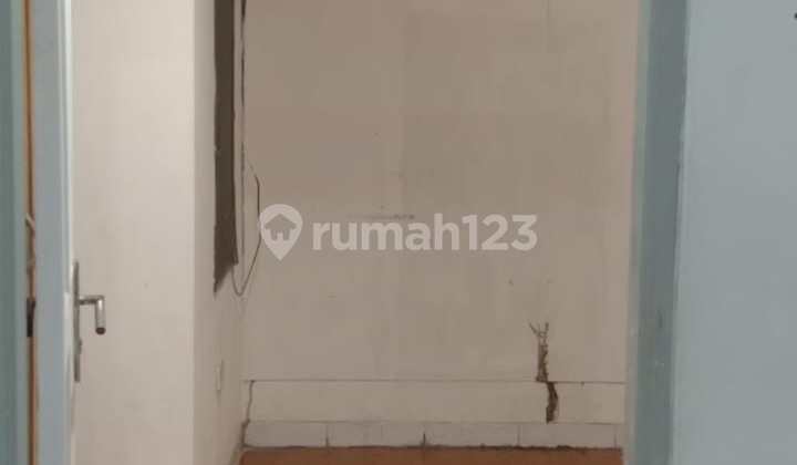 Murah !! Dijual Rumah 2 Lantai di Taman Modern Cakung 2