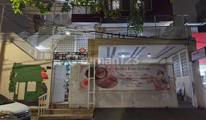 Murah !! DIJUAL RUMAH USAHA 500 m2 KELAPA GADING ADA MESS DAN ADA KOST AC 16 UNIT