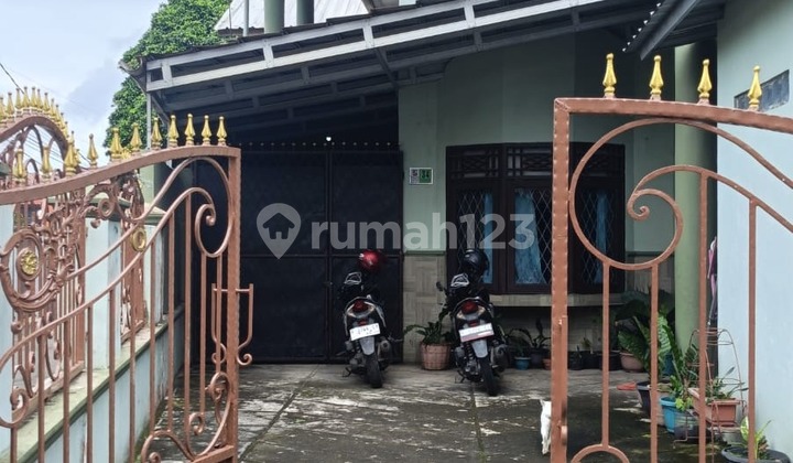 Murah !! Rumah 2 Lantai Luas bisa untuk Keluarga Besar Siap Huni