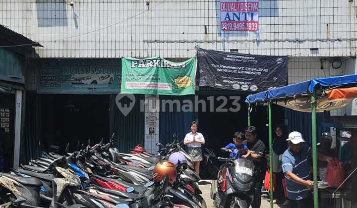 Cheap !! 2-STORY SHOPHOUSE FOR RENT IN A STRATEGIC LOCATION NEAR SILOAM HOSPITAL