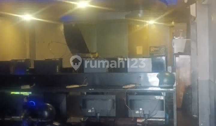 Shop House Near Maranatha Campus. Business Still Running 2