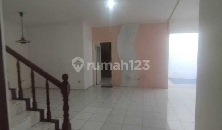 Ctra 2 House (Land Area/Building Area 200/300 sqm) Ctra 2 House (Land Area/Building Area 200/300 sqm)