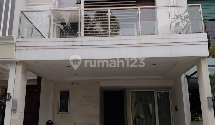 Citra 8 House (Size 6x17 m)