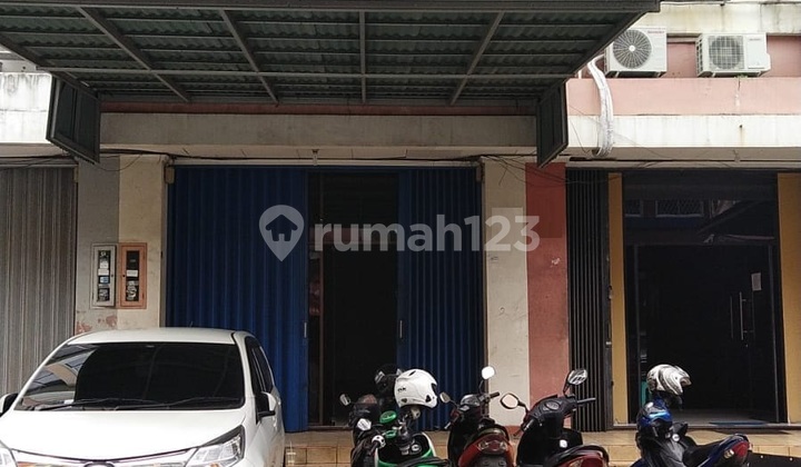 ITC Cempaka Shop House (Land Area/Building Area 48/192 m) 1