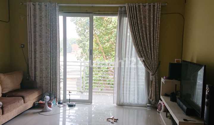 For Sale, Ready-to-Live House in Kiwi Residence, Graha Raya Bintaro 2