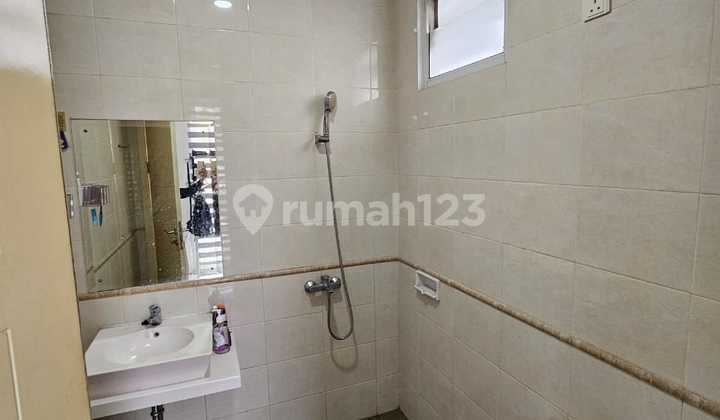 For Sale Move-in Ready House in De Park BSD Semi Furnished 2