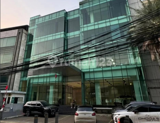 GEDUNG PERKANTORAN KEBAYORAN BARU 