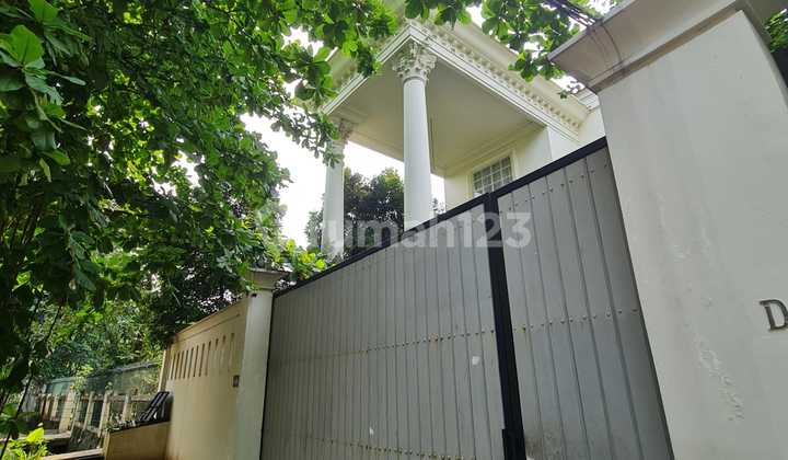 RUMAH MEWAH 2 LANTAI MODEL MEDITERANIAN DI DEKAT HERO KEMANG