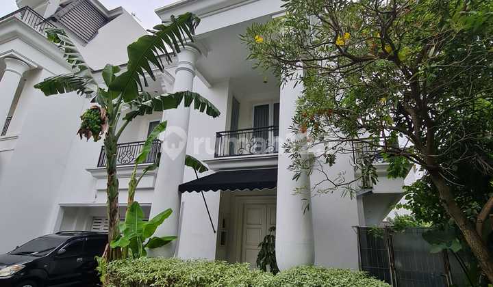 RUMAH MEDITERANIAN MEWAH DISEWAKAN DI JALAN BENDA KEMANG JAKARTA SELATAN