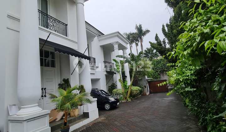 LUXURY MEDITERRANEAN HOUSE FOR RENT ON BENDA STREET, KEMANG, SOUTH JAKARTA 2