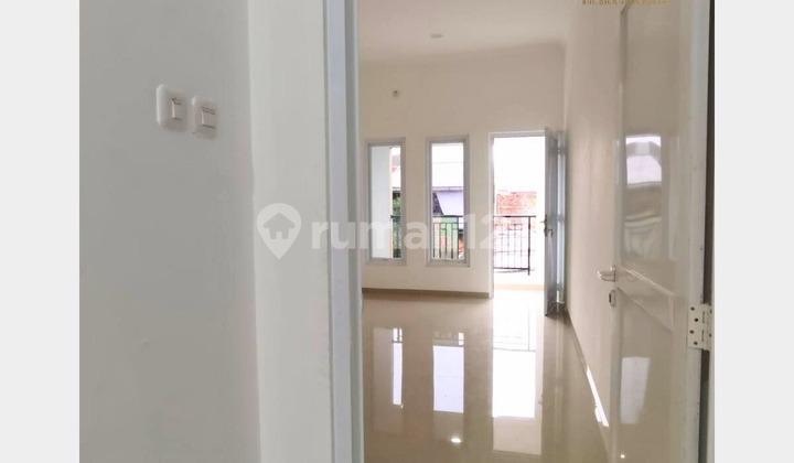 This house has a very strategic location in Perumnas 1 Bekasi, believe me. 2