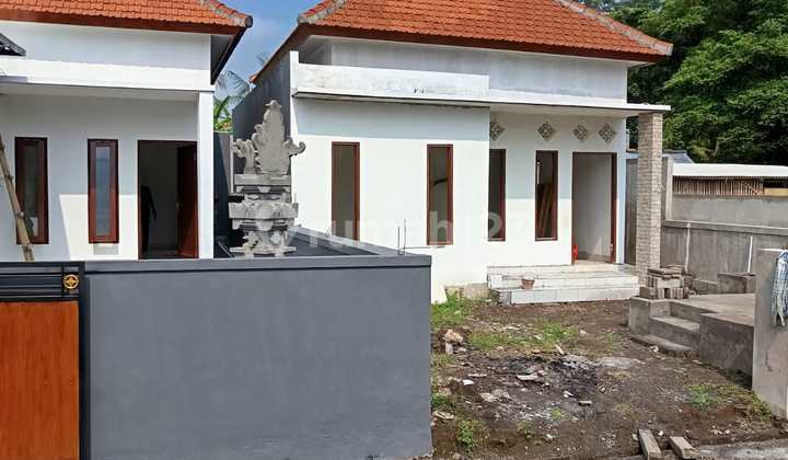 House on Ukir Street, Bitera, Gianyar House on Ukir Street, Bitera, Gianyar